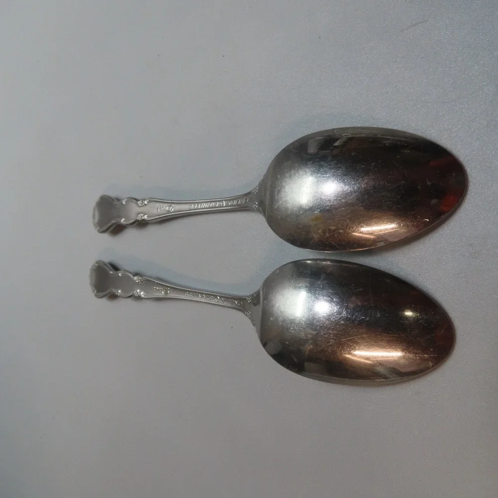 Oneida DOVER‎ 2 Teaspoons Heritage Cube Stainless Flatware Replacements USA